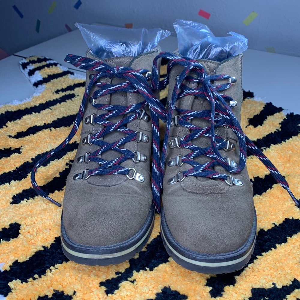 TOMMY HILFIGER - vintage style hiking boot